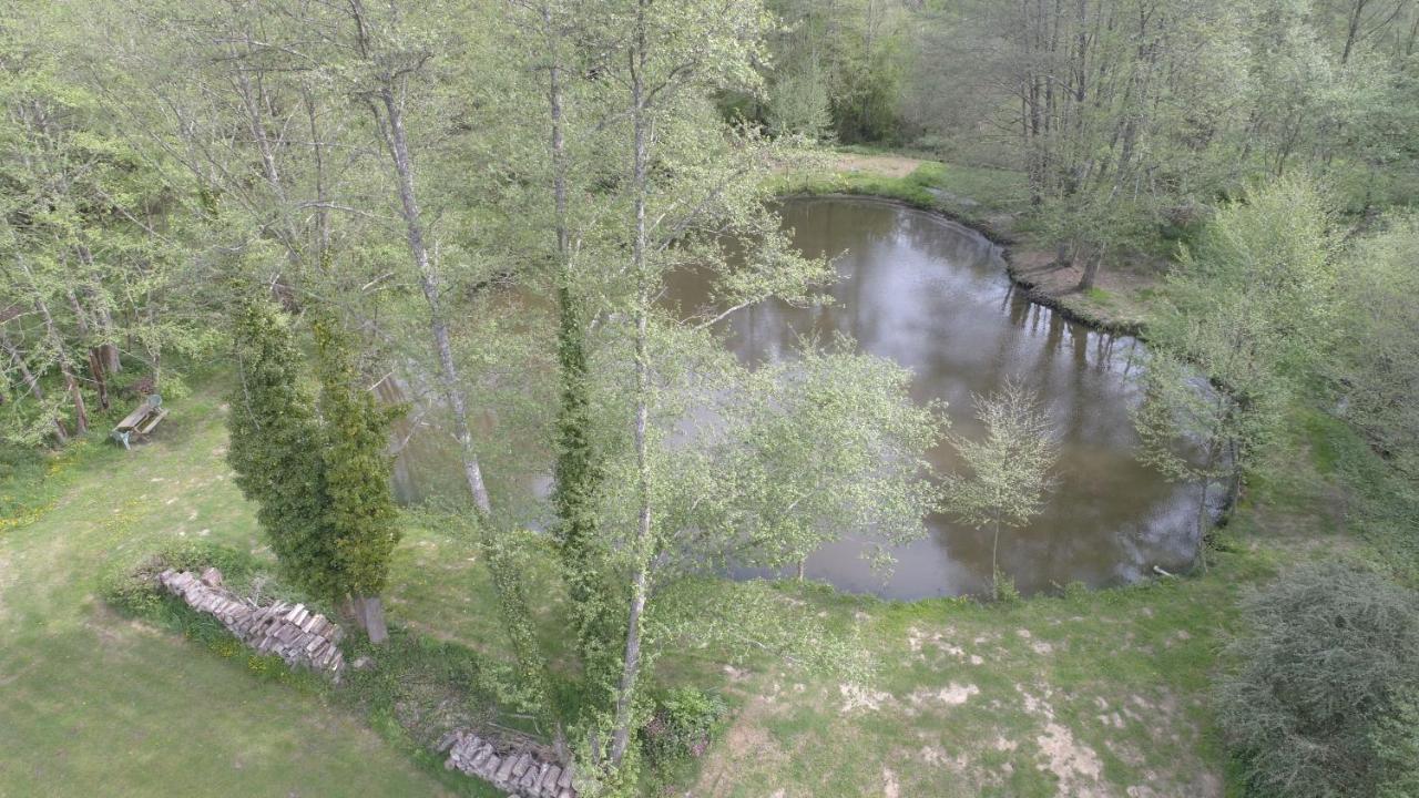 Moulin Des Forges Gites, Camping Et Glamping Moutier-Malcard Buitenkant foto